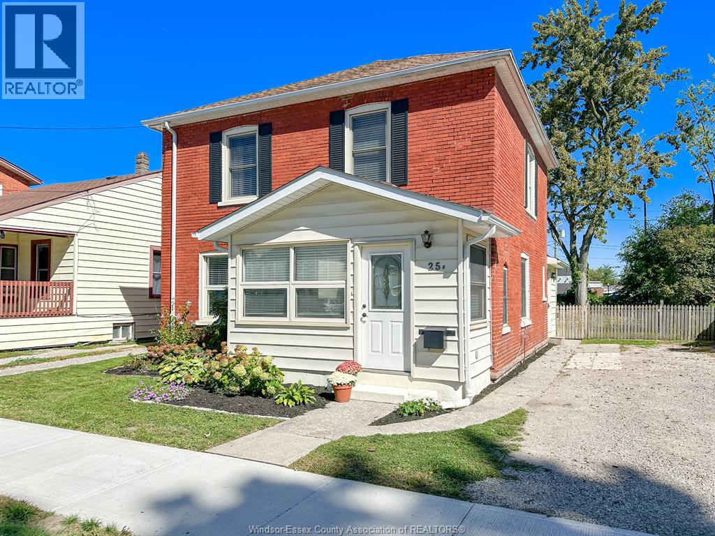 MLS# 25024738: 25 ALICE ST N, Essex, Canada