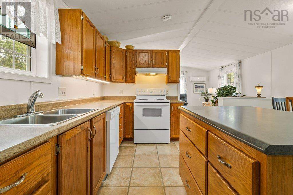 8 Fourth Street, Lucasville, Nova Scotia  B4B 1R1 - Photo 10 - 202522936