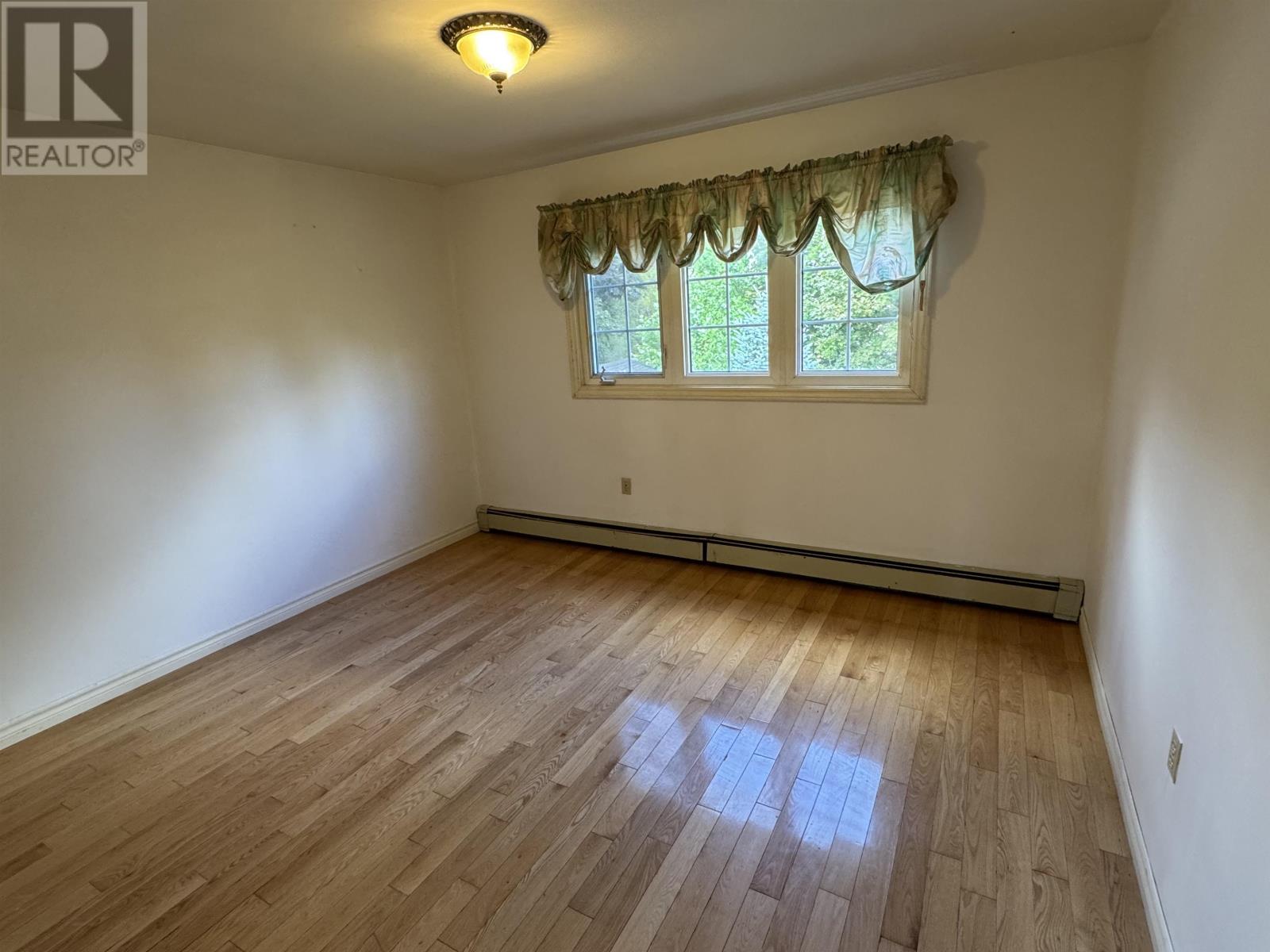 30 Crescent Drive, Summerside, Prince Edward Island  C1N 4C1 - Photo 11 - 202524718