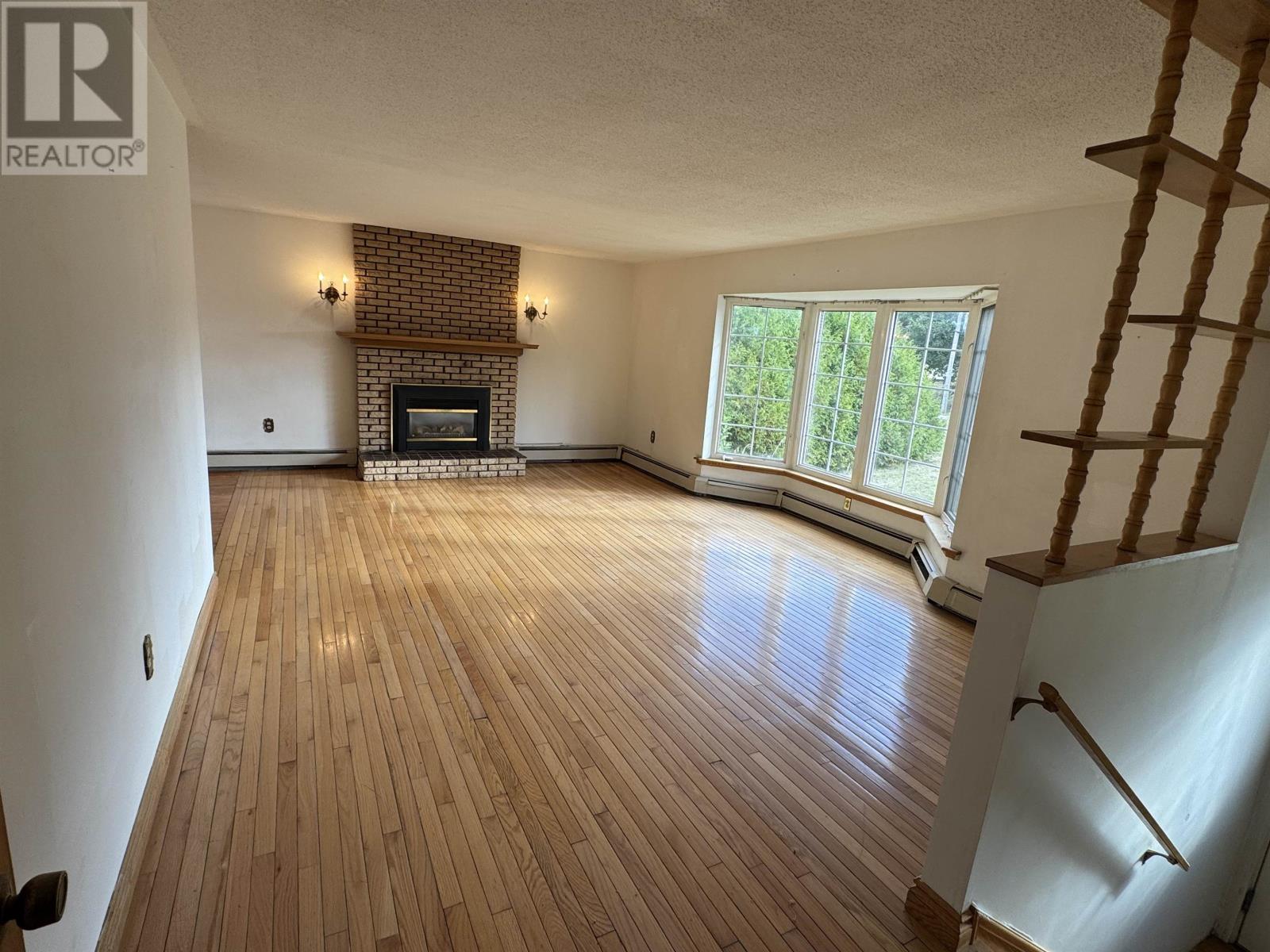 30 Crescent Drive, Summerside, Prince Edward Island  C1N 4C1 - Photo 2 - 202524718