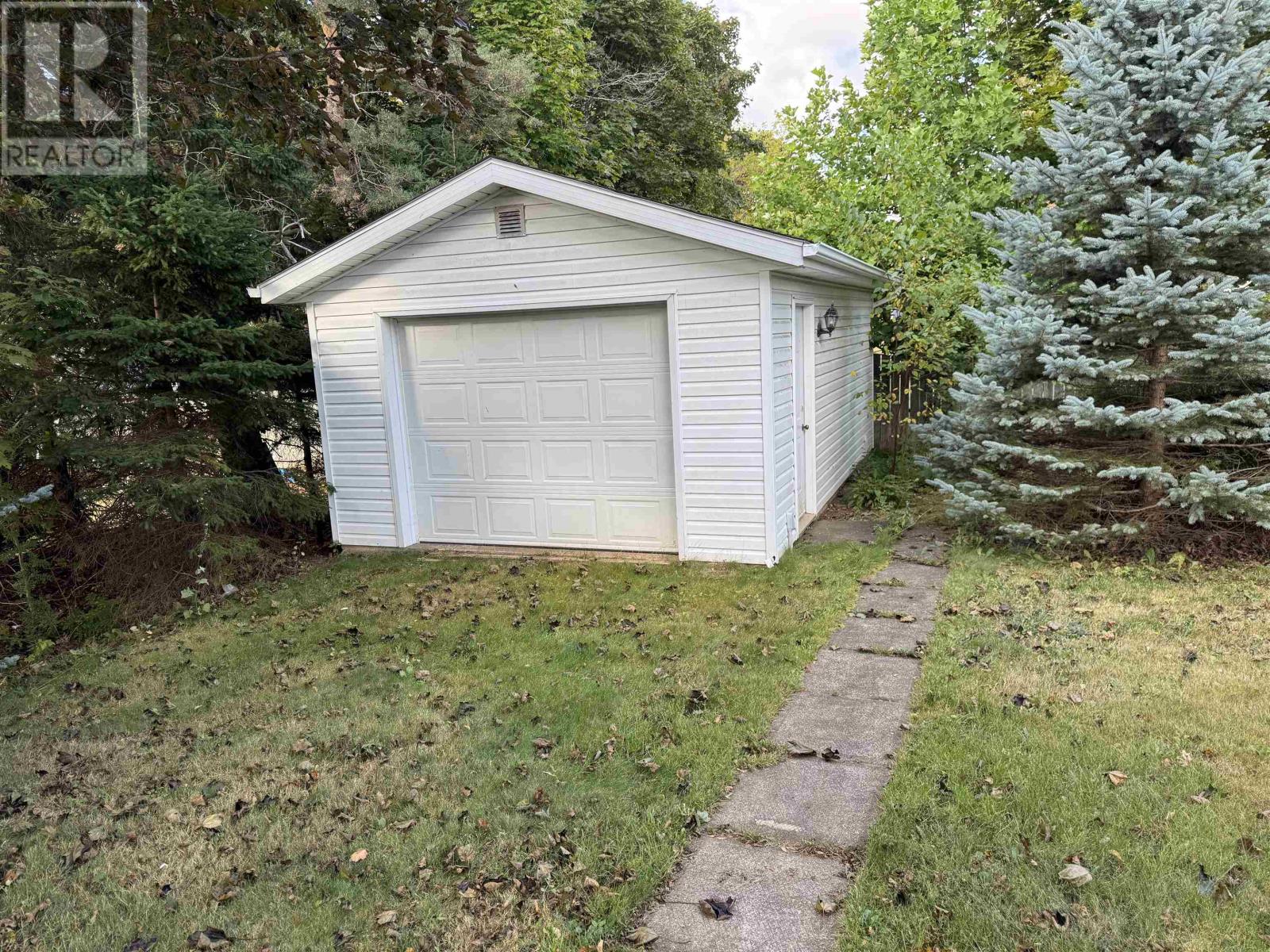 30 Crescent Drive, Summerside, Prince Edward Island  C1N 4C1 - Photo 21 - 202524718