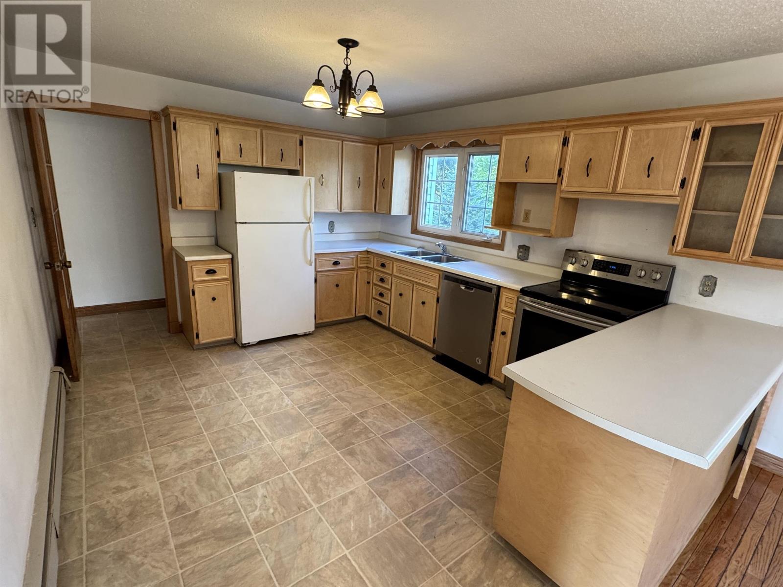30 Crescent Drive, Summerside, Prince Edward Island  C1N 4C1 - Photo 6 - 202524718