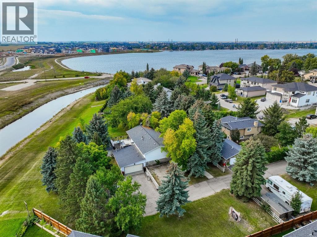 1153 East Lakeview Road, Chestermere, Alberta