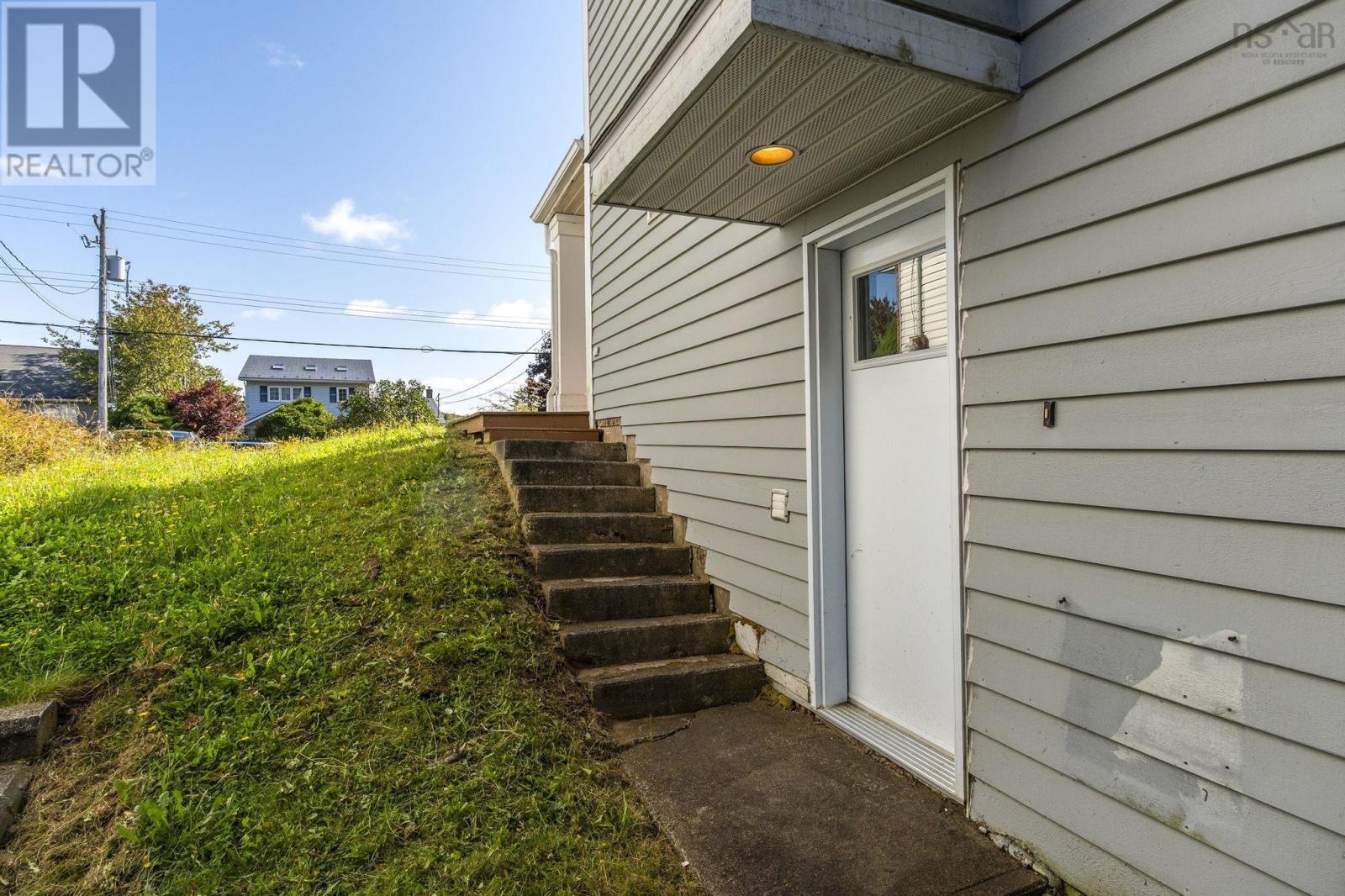 53 Governors Lake Drive, Timberlea, Nova Scotia  B3T 1N2 - Photo 3 - 202524194