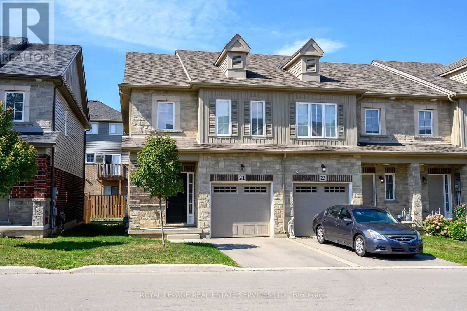 21 Garlent Avenue, Hamilton, Ontario  L9K 0J9 - Photo 1 - X12436216