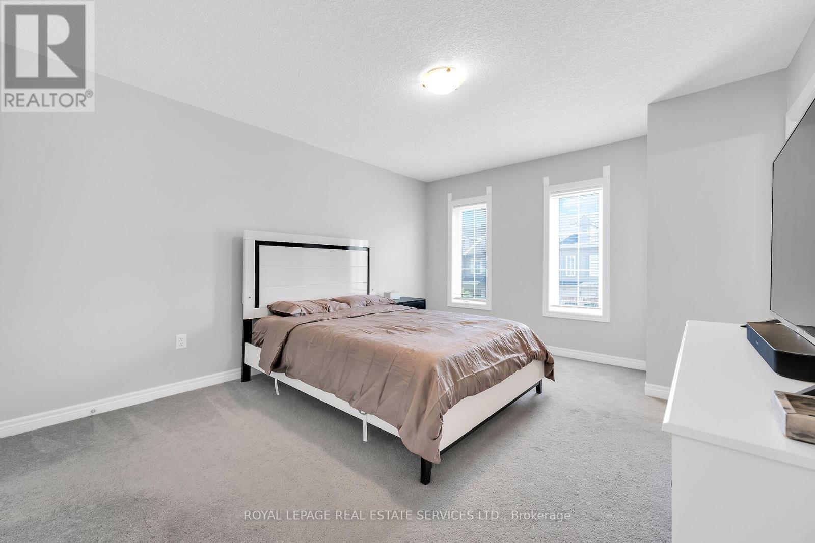 21 Garlent Avenue, Hamilton, Ontario  L9K 0J9 - Photo 12 - X12436216