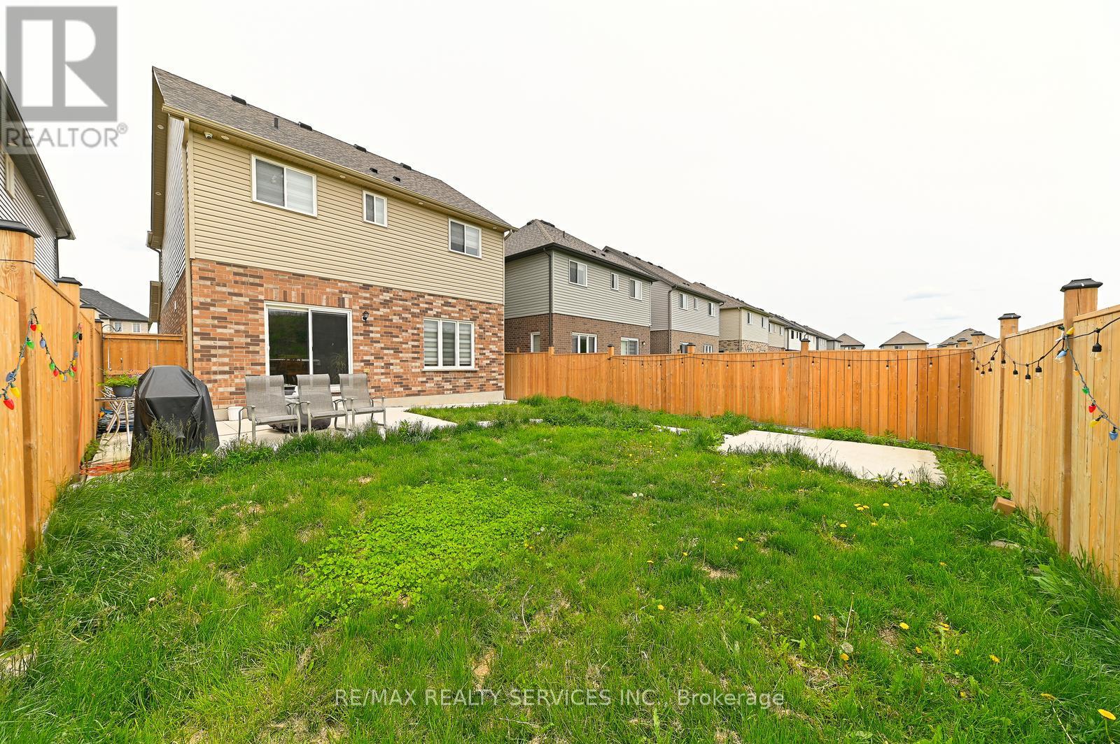 1320 Calais Drive, Woodstock, Ontario  N4T 0L8 - Photo 22 - X12436234