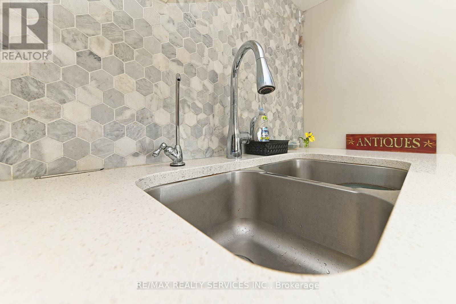1320 Calais Drive, Woodstock, Ontario  N4T 0L8 - Photo 27 - X12436234