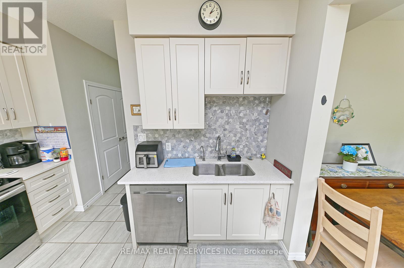 1320 Calais Drive, Woodstock, Ontario  N4T 0L8 - Photo 28 - X12436234