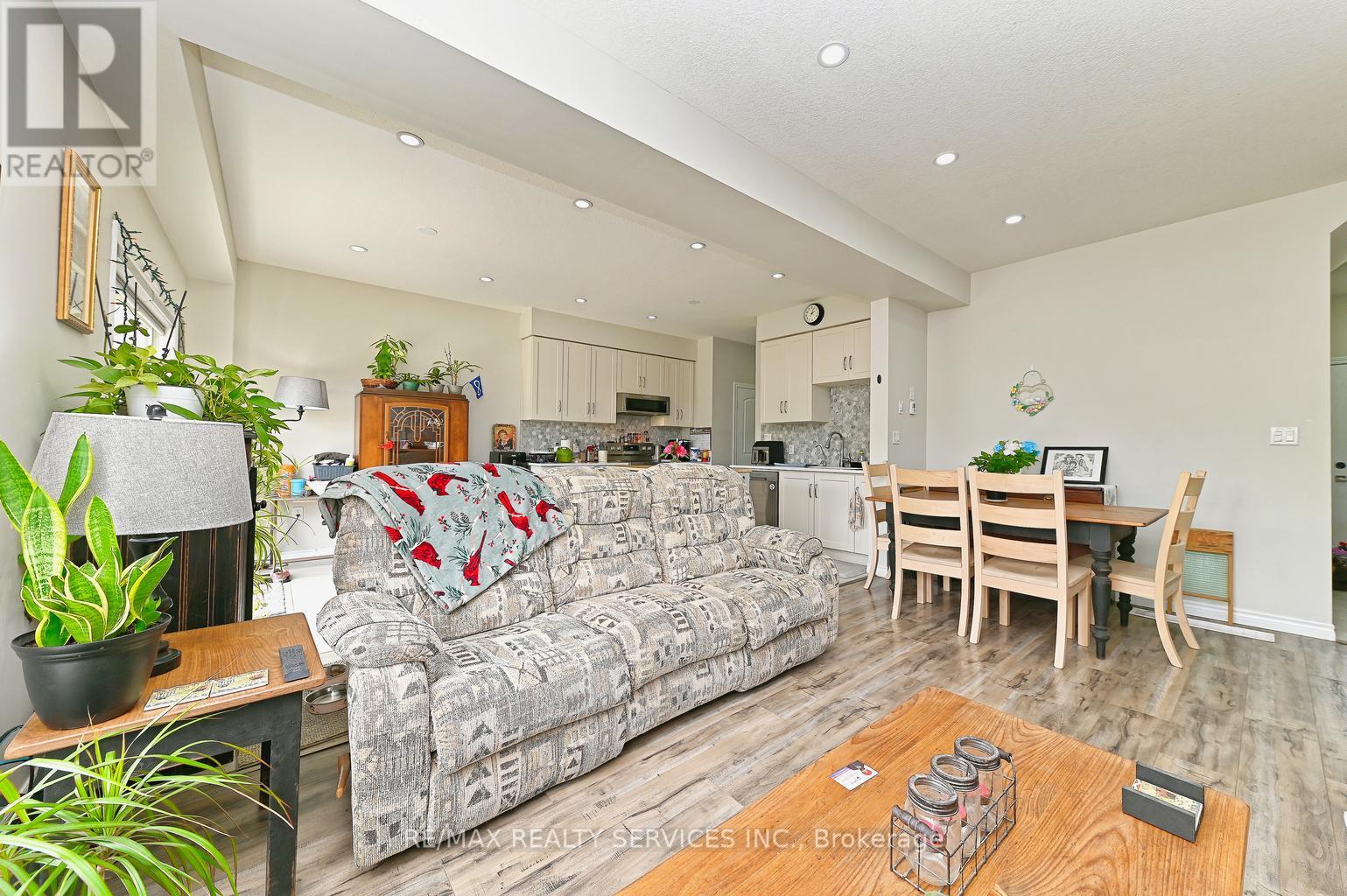 1320 Calais Drive, Woodstock, Ontario  N4T 0L8 - Photo 31 - X12436234