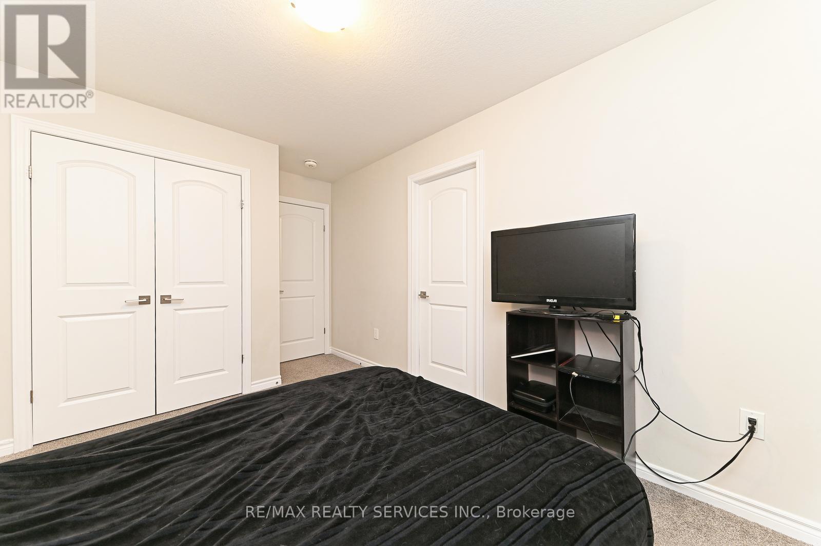 1320 Calais Drive, Woodstock, Ontario  N4T 0L8 - Photo 32 - X12436234