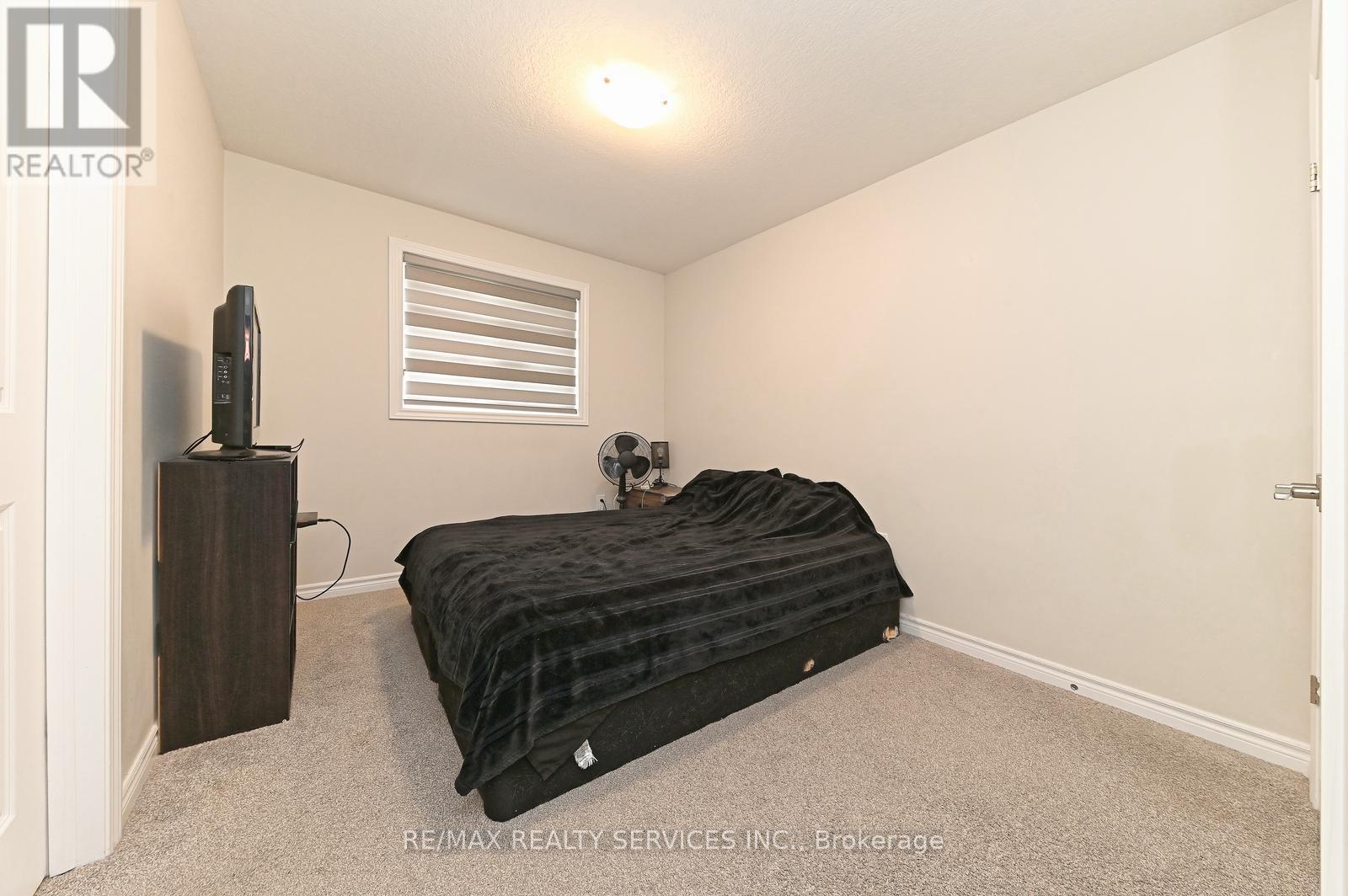 1320 Calais Drive, Woodstock, Ontario  N4T 0L8 - Photo 33 - X12436234