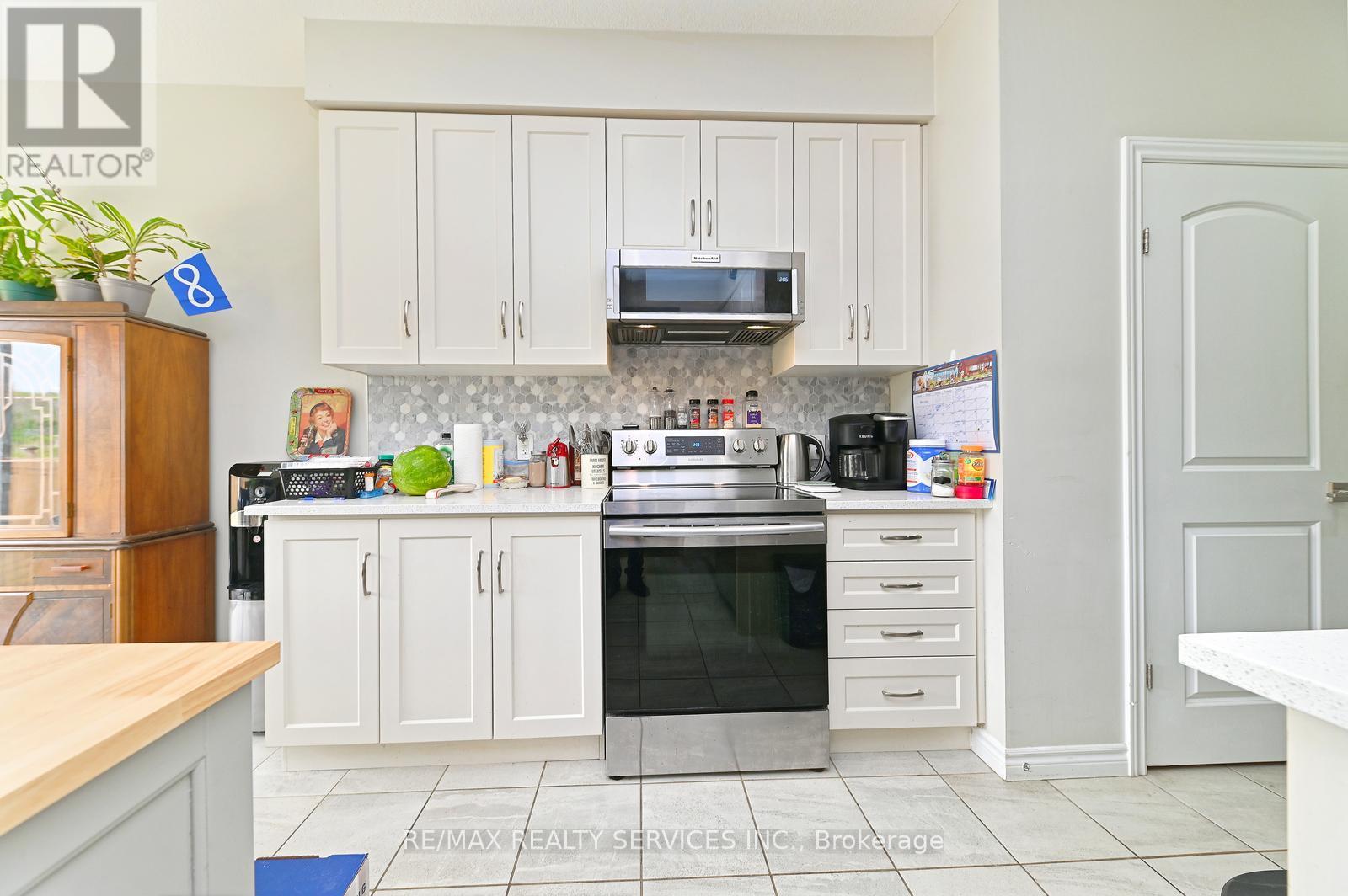 1320 Calais Drive, Woodstock, Ontario  N4T 0L8 - Photo 5 - X12436234