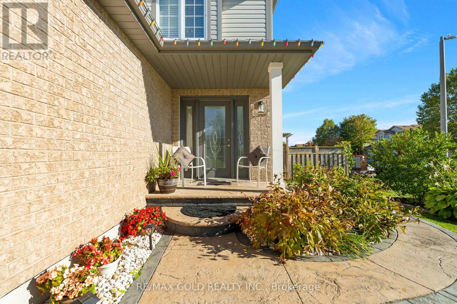 1 Penfold Drive, Guelph, Ontario  N1E 0C7 - Photo 2 - X12436235