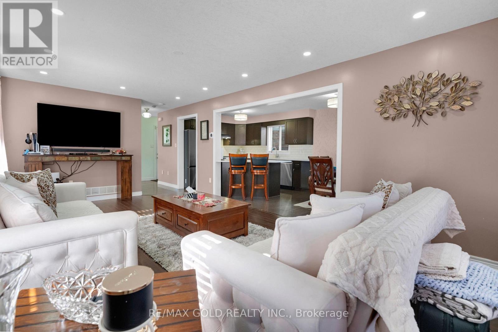 1 Penfold Drive, Guelph, Ontario  N1E 0C7 - Photo 6 - X12436235