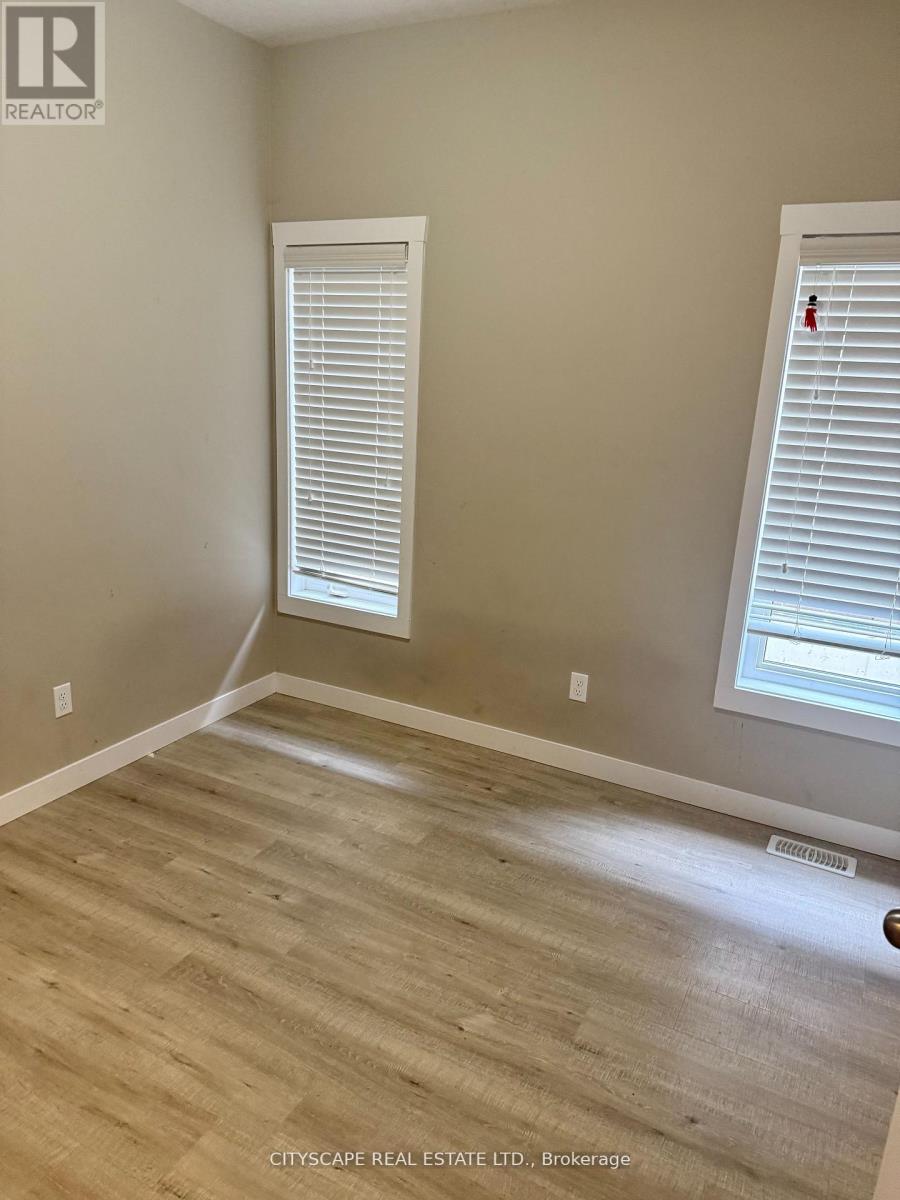 51 Waterthrush Lane W, Norfolk, Ontario  N3Y 0E9 - Photo 13 - X12436236
