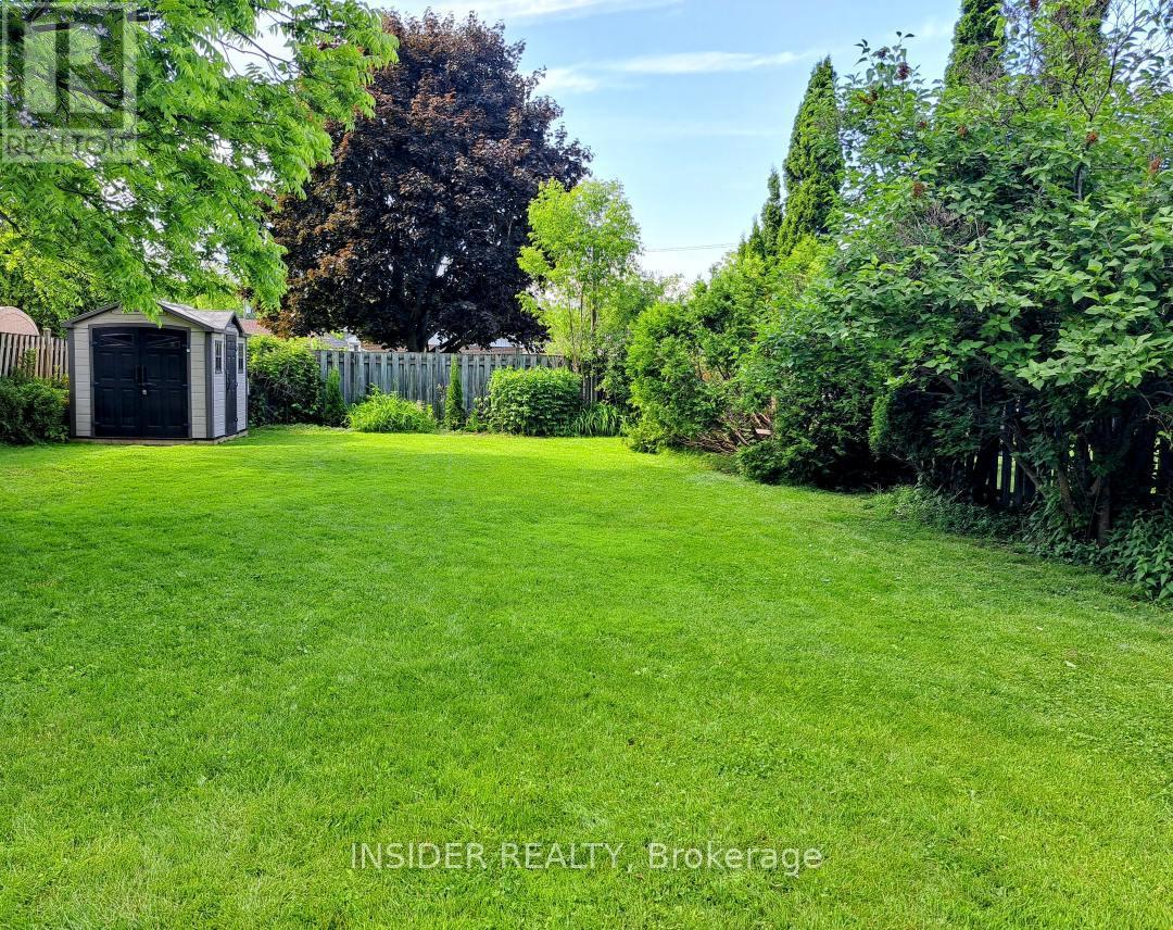 658 Brown Street, Peterborough, Ontario  K9J 4K5 - Photo 3 - X12436286