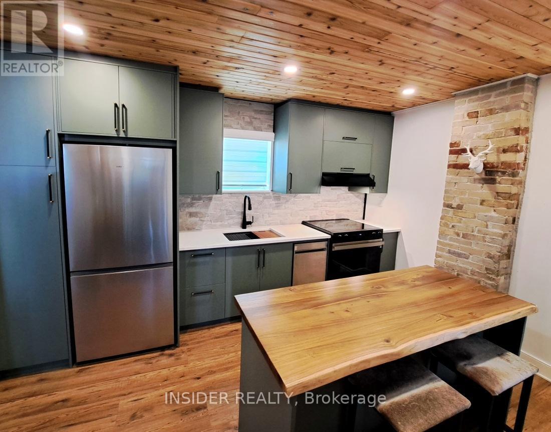 658 Brown Street, Peterborough, Ontario  K9J 4K5 - Photo 6 - X12436286