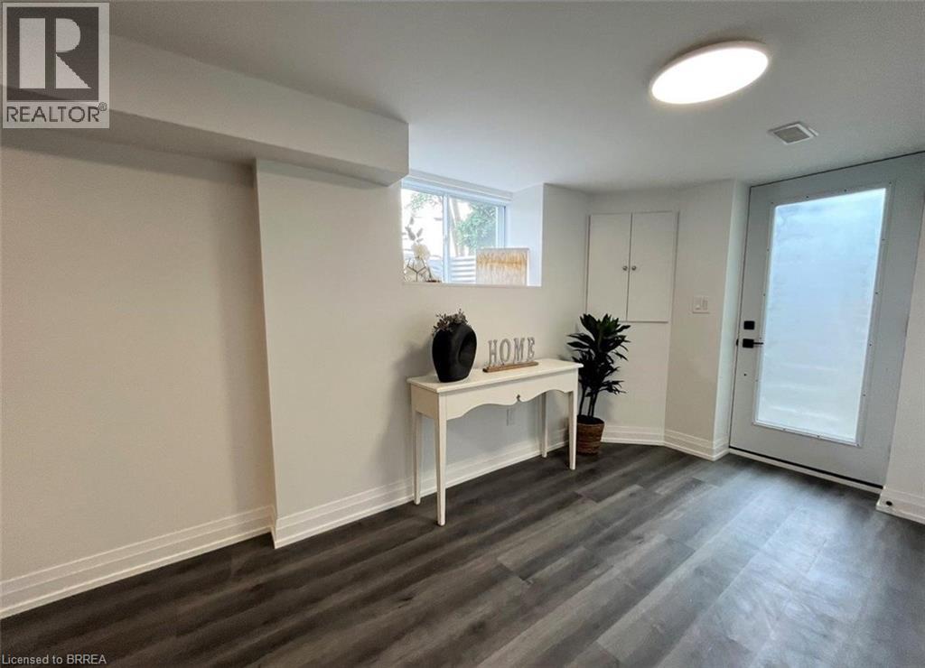 448 West Street Unit# Lower, Brantford, Ontario  N3R 3W3 - Photo 9 - 40775065