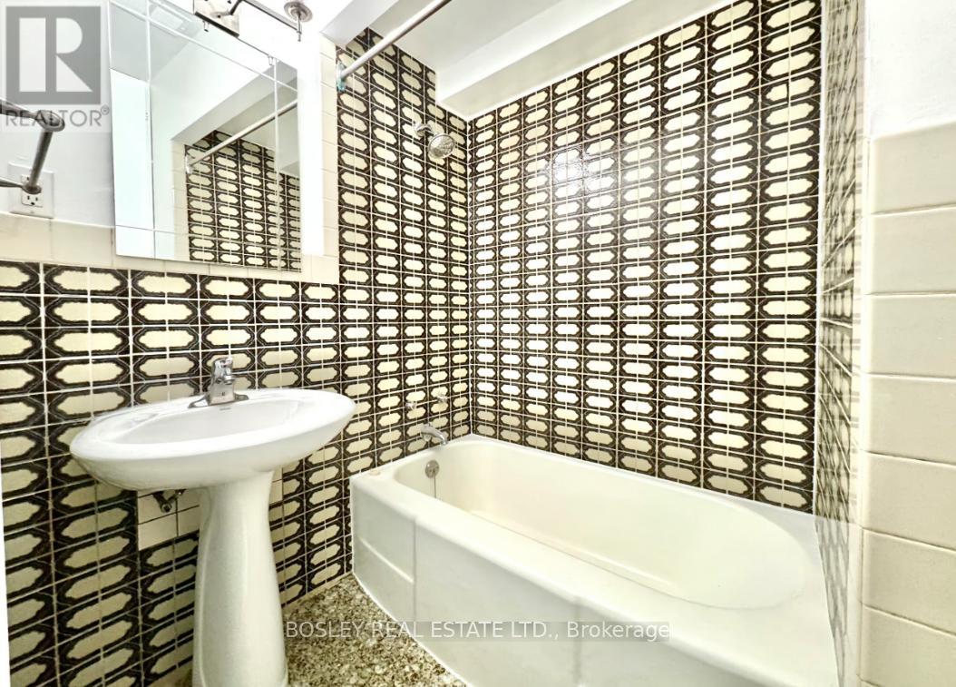 108 - 740 Eglinton Avenue W, Toronto, Ontario  M5N 1C4 - Photo 13 - C12436343