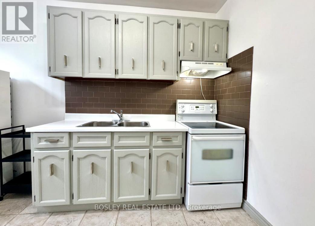 108 - 740 Eglinton Avenue W, Toronto, Ontario  M5N 1C4 - Photo 8 - C12436343