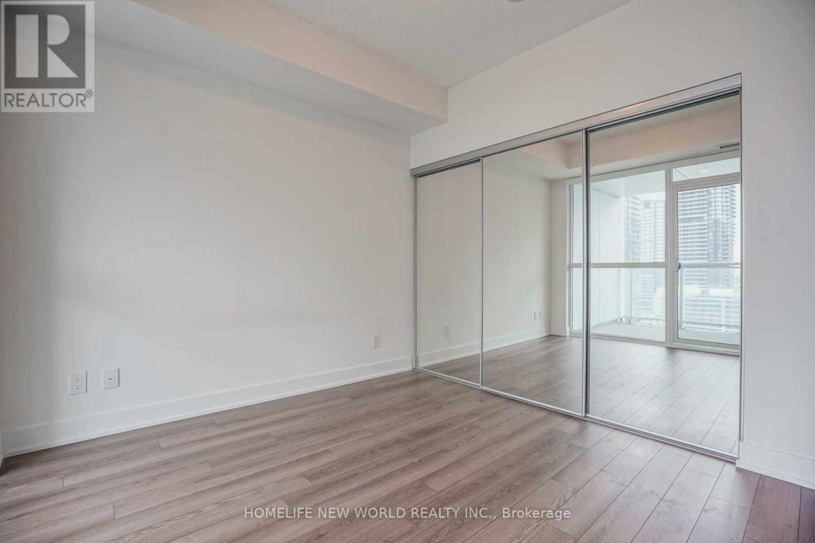 2708 - 318 Richmond Street W, Toronto, Ontario  M5V 0B4 - Photo 10 - C12436367