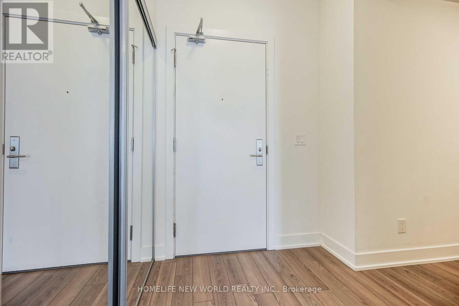 2708 - 318 Richmond Street W, Toronto, Ontario  M5V 0B4 - Photo 2 - C12436367