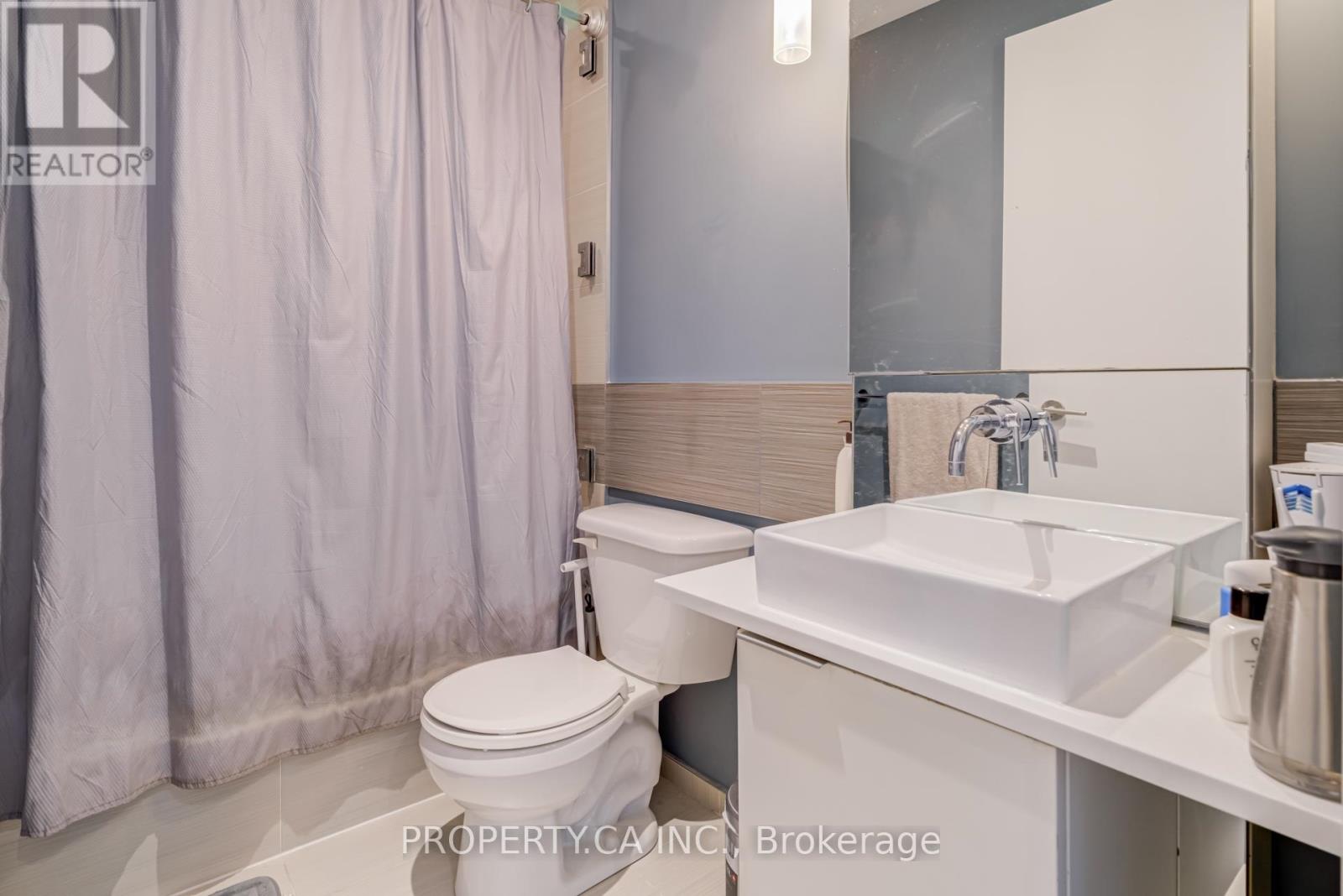 3207 - 8 Charlotte Street, Toronto, Ontario  M5V 0K4 - Photo 18 - C12436414