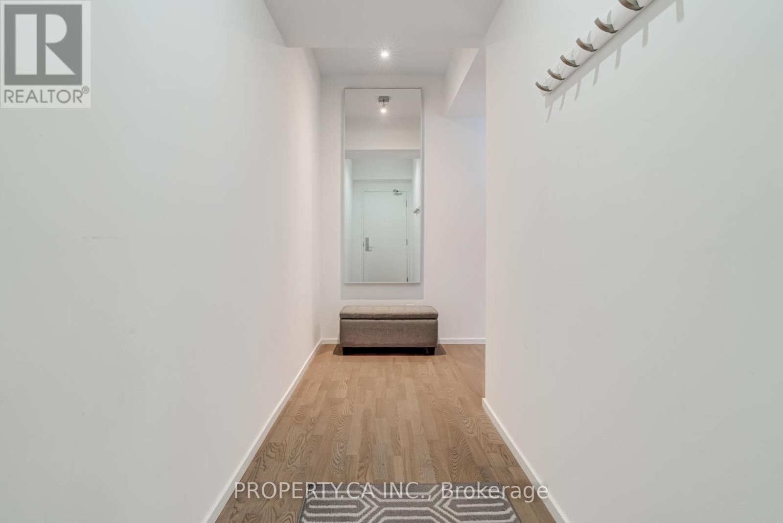 3207 - 8 Charlotte Street, Toronto, Ontario  M5V 0K4 - Photo 4 - C12436414