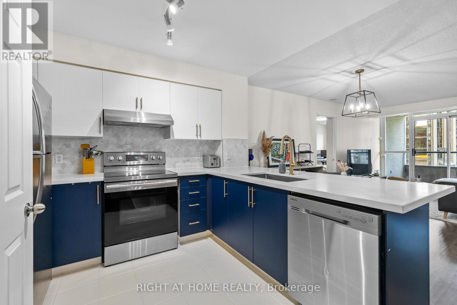 503 - 23 Hollywood Avenue, Toronto, Ontario  M2N 7L8 - Photo 9 - C12436416