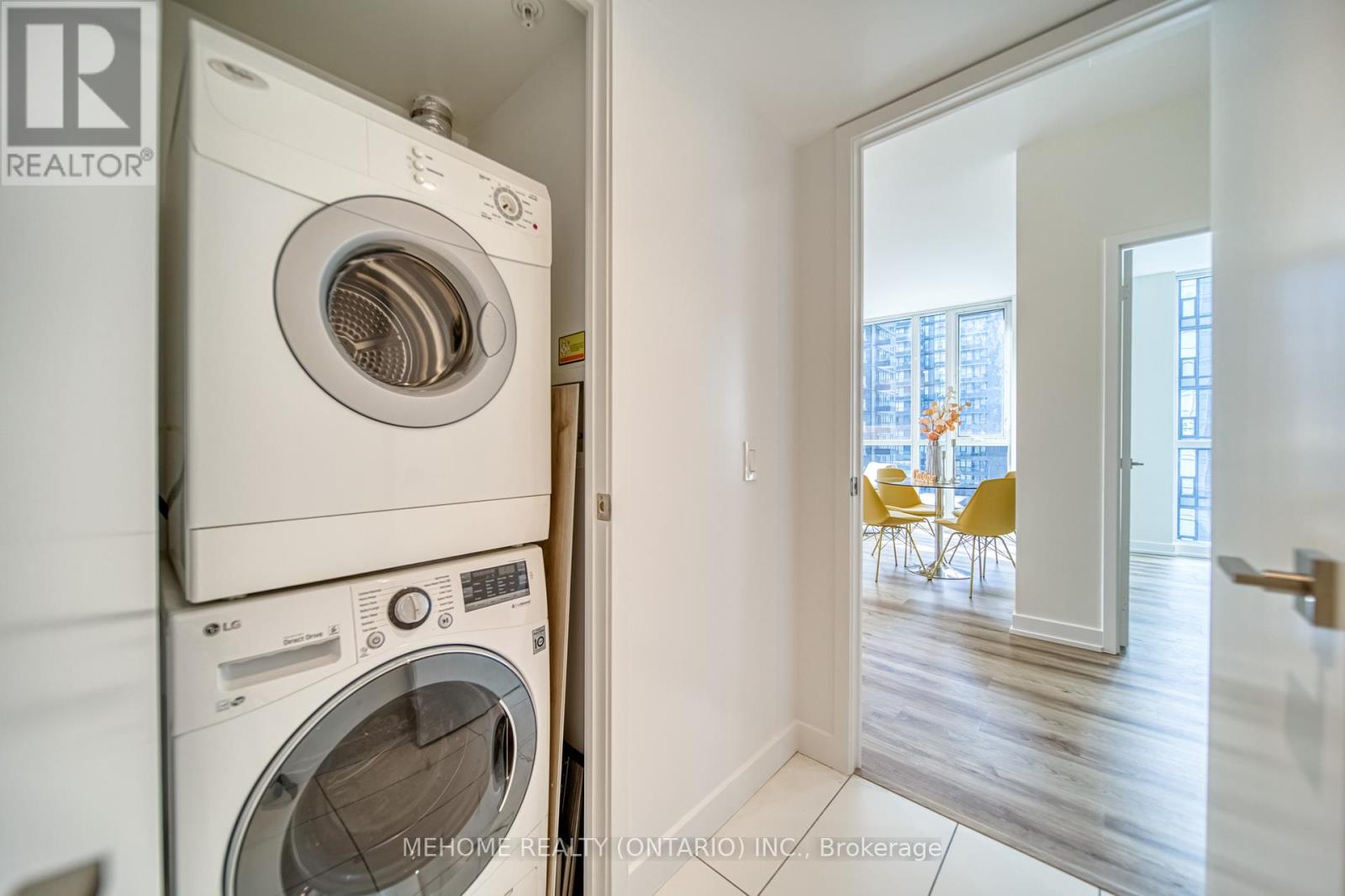 706 - 85 Queens Wharf Road, Toronto, Ontario  M5V 0J9 - Photo 33 - C12436480