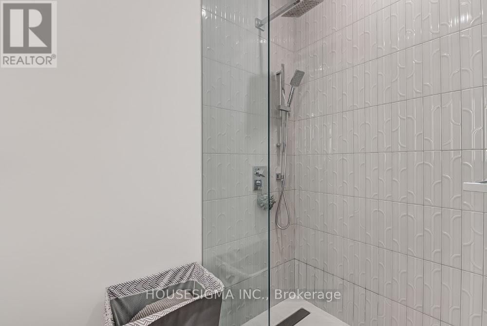 188 Duplex Avenue, Toronto, Ontario  M5P 2A9 - Photo 30 - C12436503