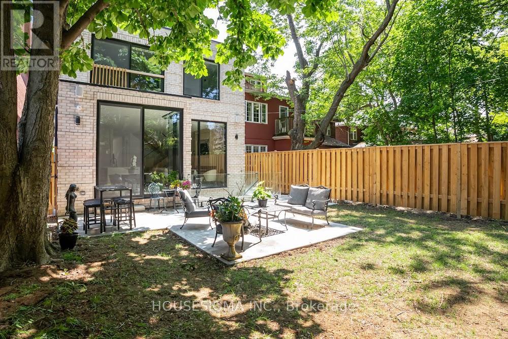 188 Duplex Avenue, Toronto, Ontario  M5P 2A9 - Photo 44 - C12436503