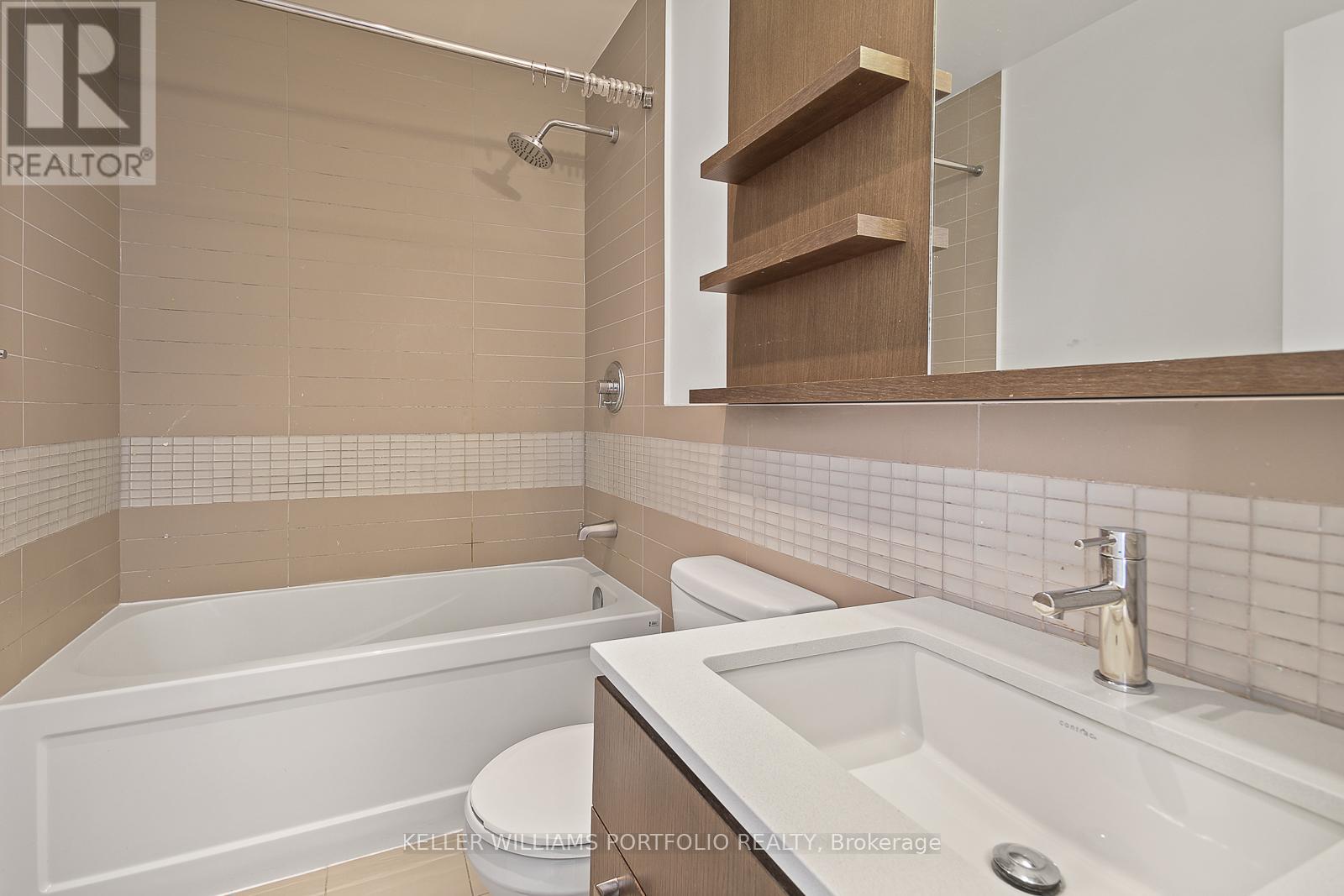 3411 - 295 Adelaide Street W, Toronto, Ontario  M5V 0L4 - Photo 4 - C12436580