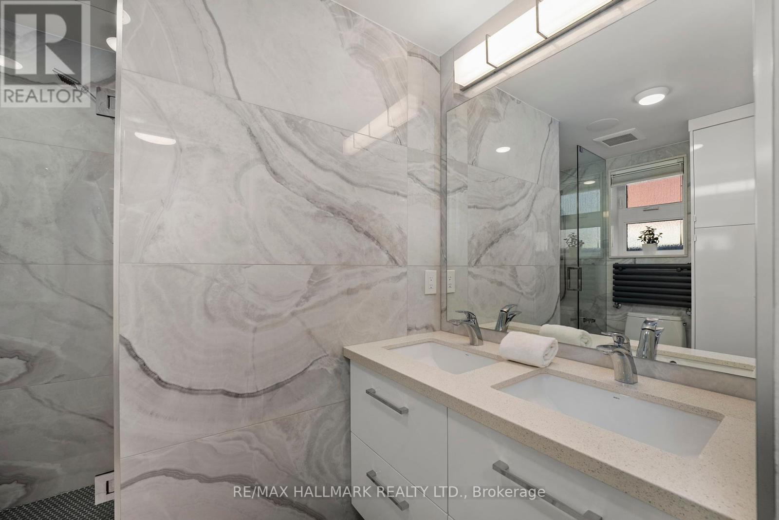 272&276 King Edward Avenue, Toronto, Ontario  M4C 0A8 - Photo 16 - E12436361