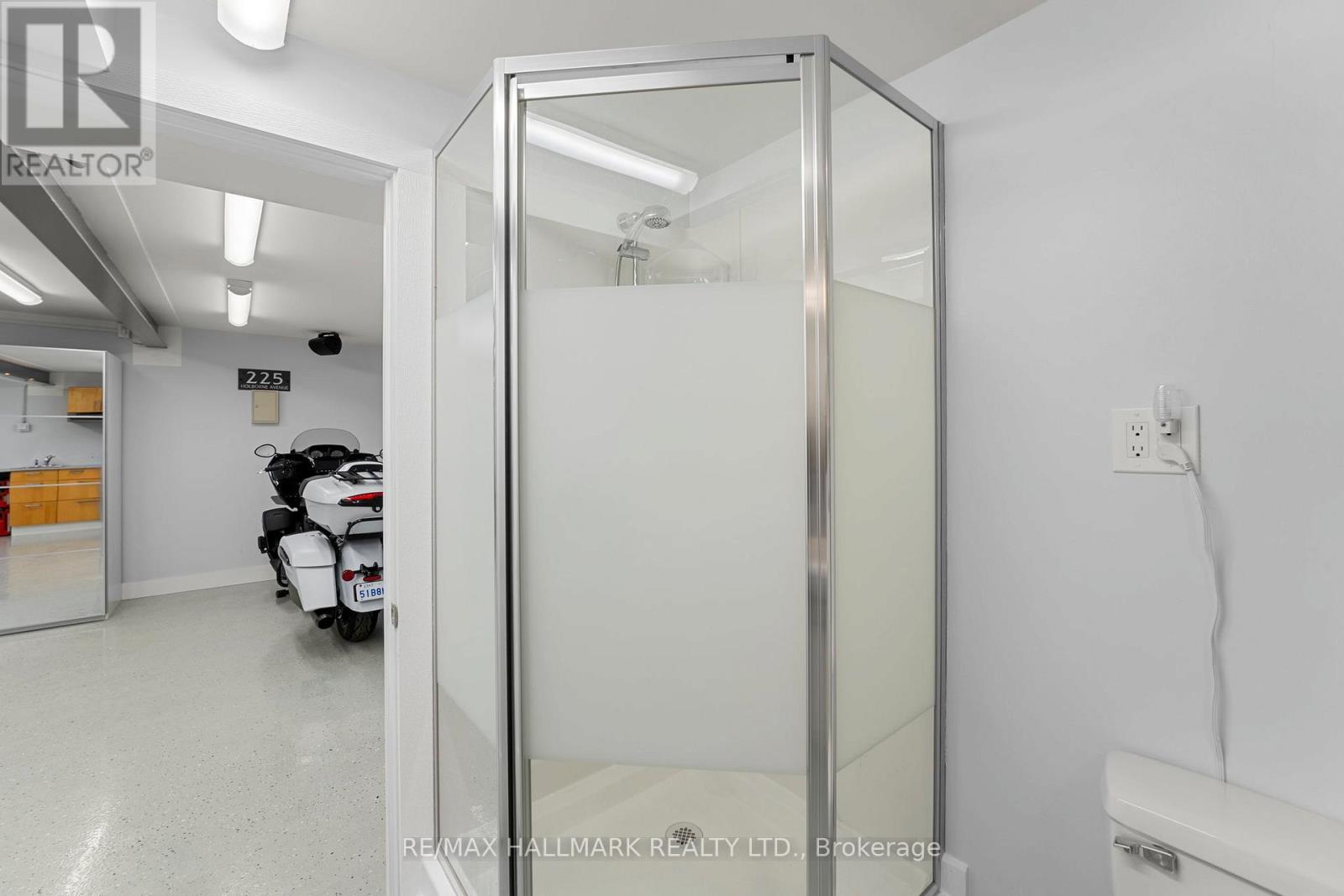 272&276 King Edward Avenue, Toronto, Ontario  M4C 0A8 - Photo 22 - E12436361