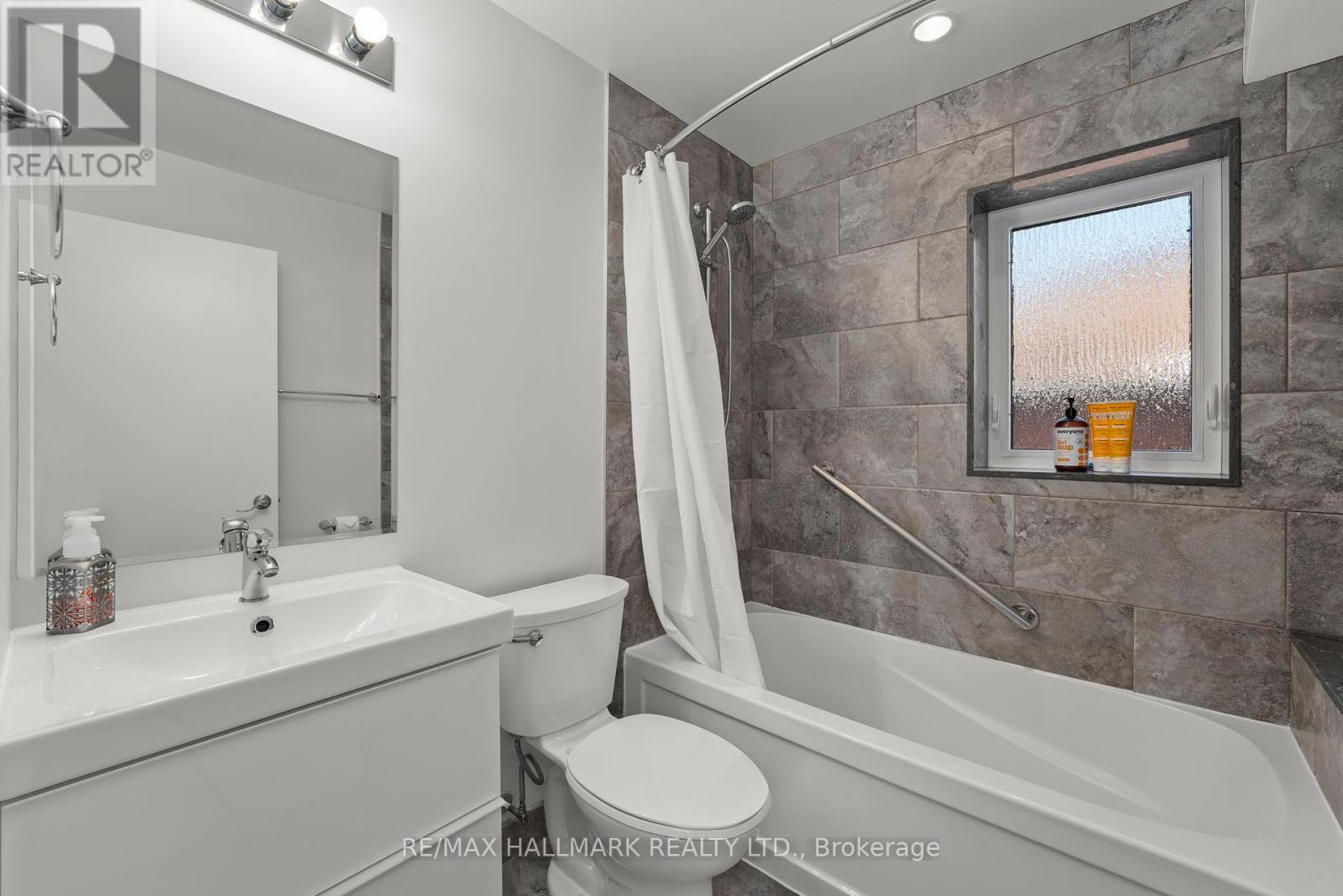 272&276 King Edward Avenue, Toronto, Ontario  M4C 0A8 - Photo 29 - E12436361