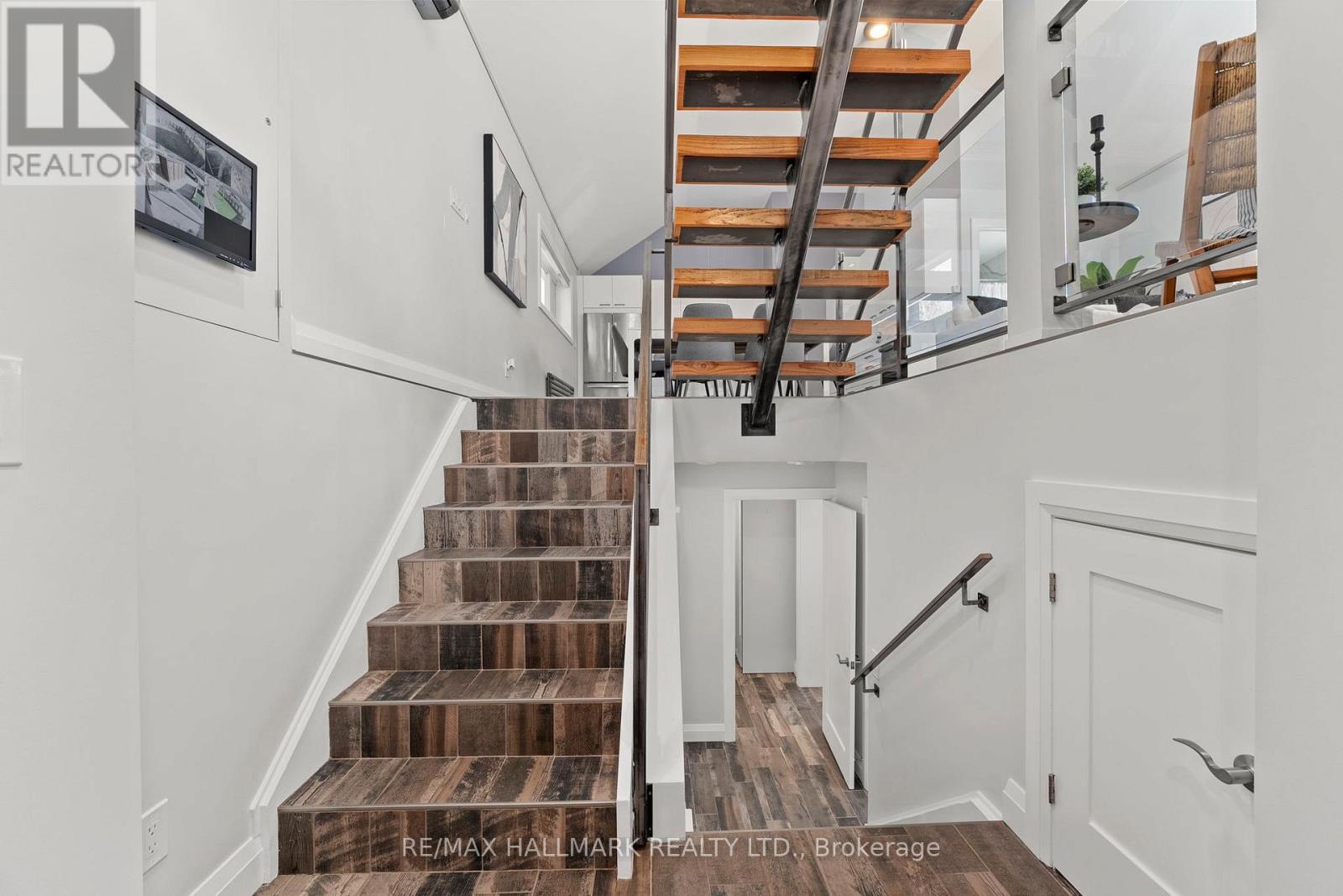 272&276 King Edward Avenue, Toronto, Ontario  M4C 0A8 - Photo 30 - E12436361