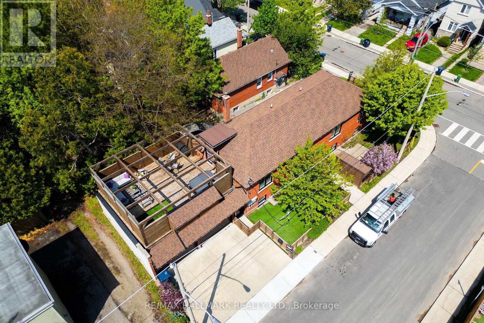 272&276 King Edward Avenue, Toronto, Ontario  M4C 0A8 - Photo 49 - E12436361