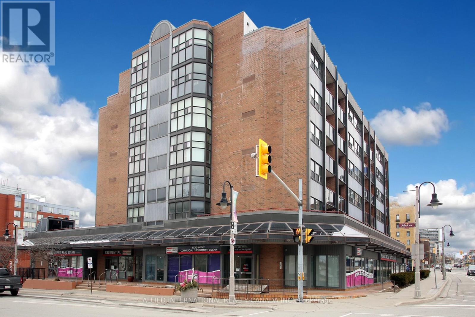 404 - 80 Athol Street E, Oshawa, Ontario  L1H 8B7 - Photo 2 - E12436437