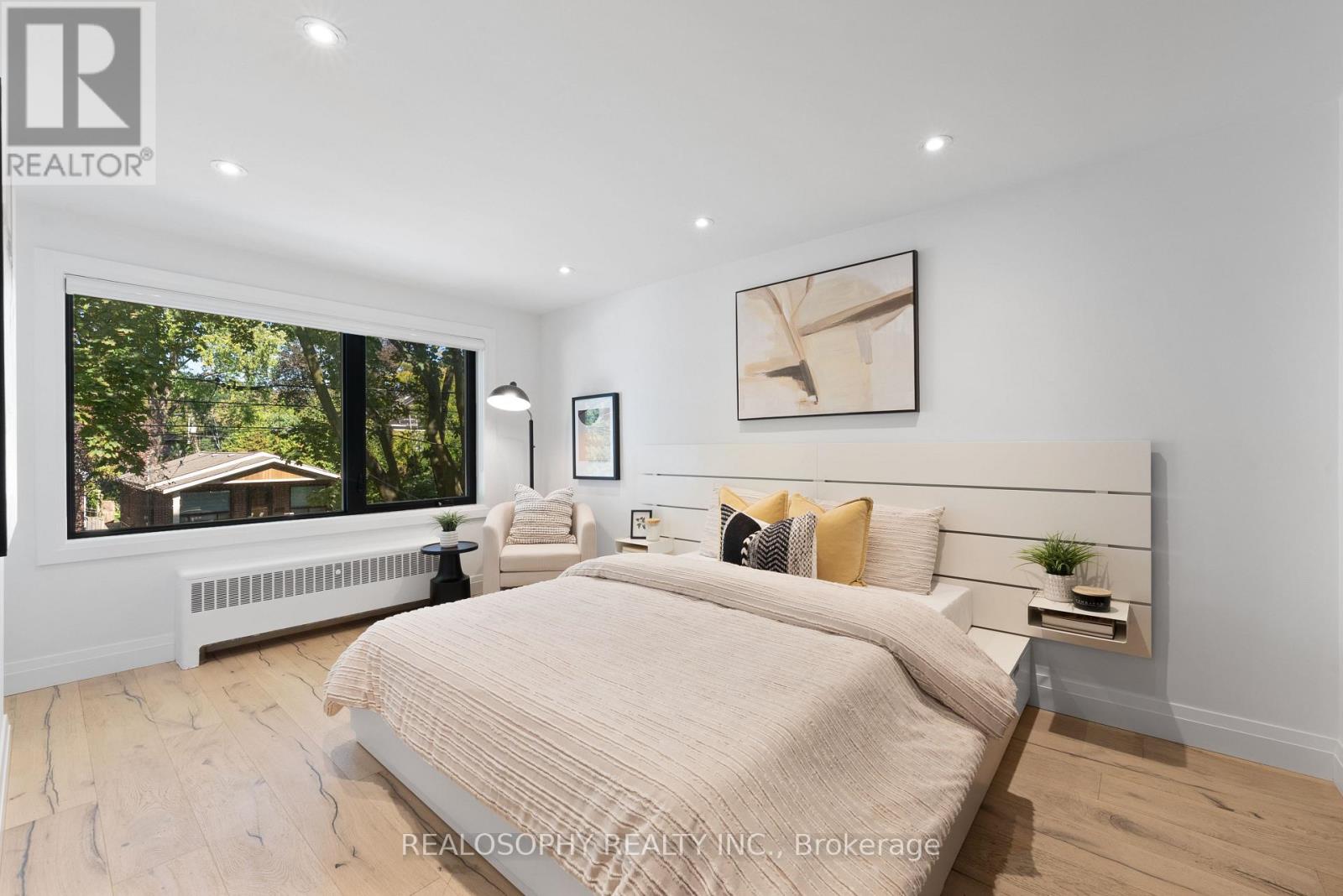 69 Wallington Avenue, Toronto, Ontario  M4C 2N2 - Photo 15 - E12436447