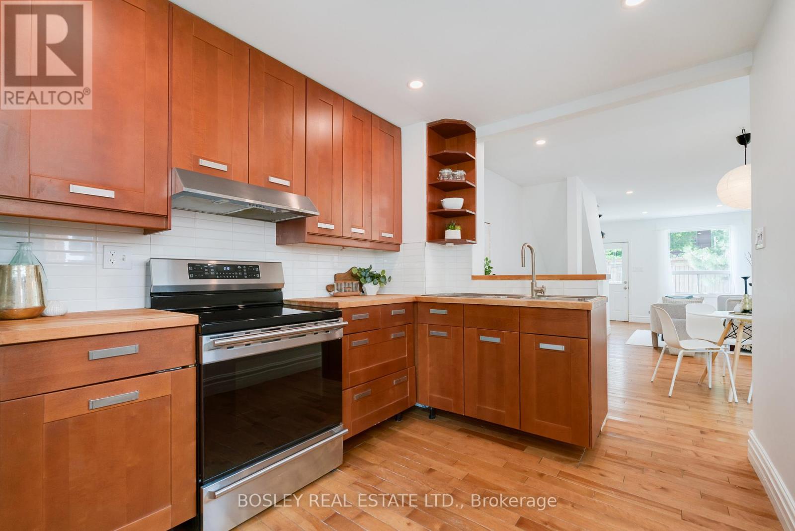 1057 Craven Road, Toronto, Ontario  M4J 4V7 - Photo 11 - E12436477
