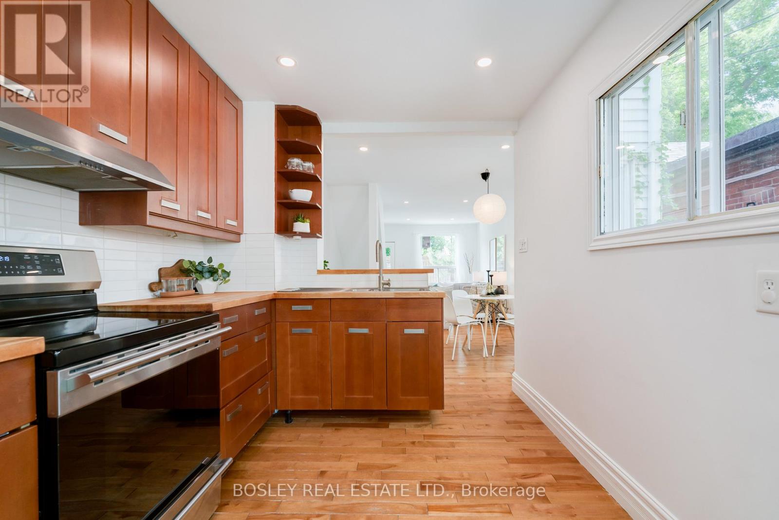 1057 Craven Road, Toronto, Ontario  M4J 4V7 - Photo 12 - E12436477
