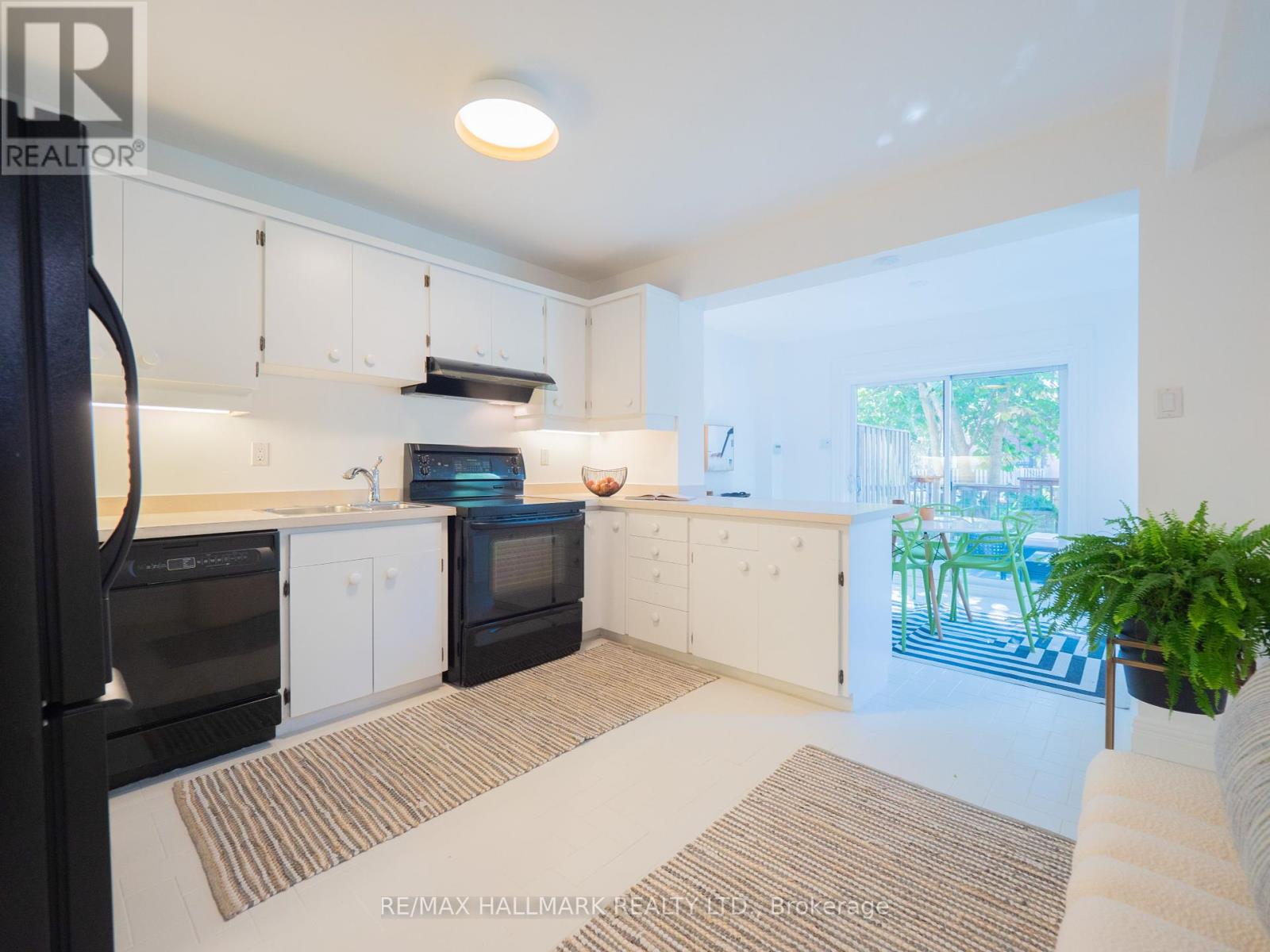 31 First Avenue, Toronto, Ontario  M4M 1W7 - Photo 10 - E12436513