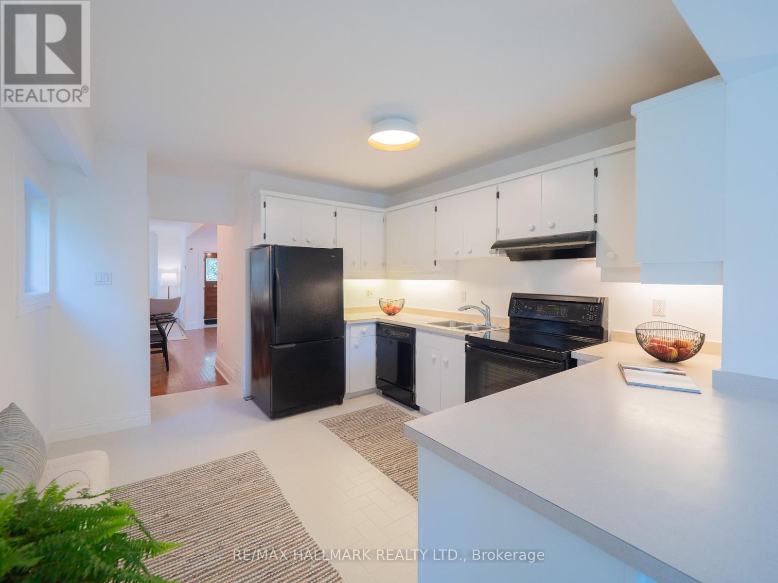 31 First Avenue, Toronto, Ontario  M4M 1W7 - Photo 11 - E12436513