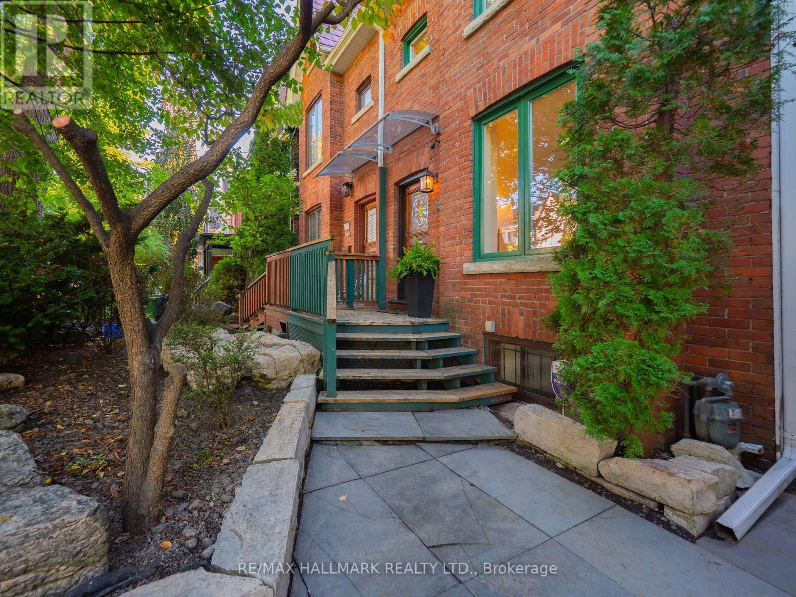 31 First Avenue, Toronto, Ontario  M4M 1W7 - Photo 3 - E12436513