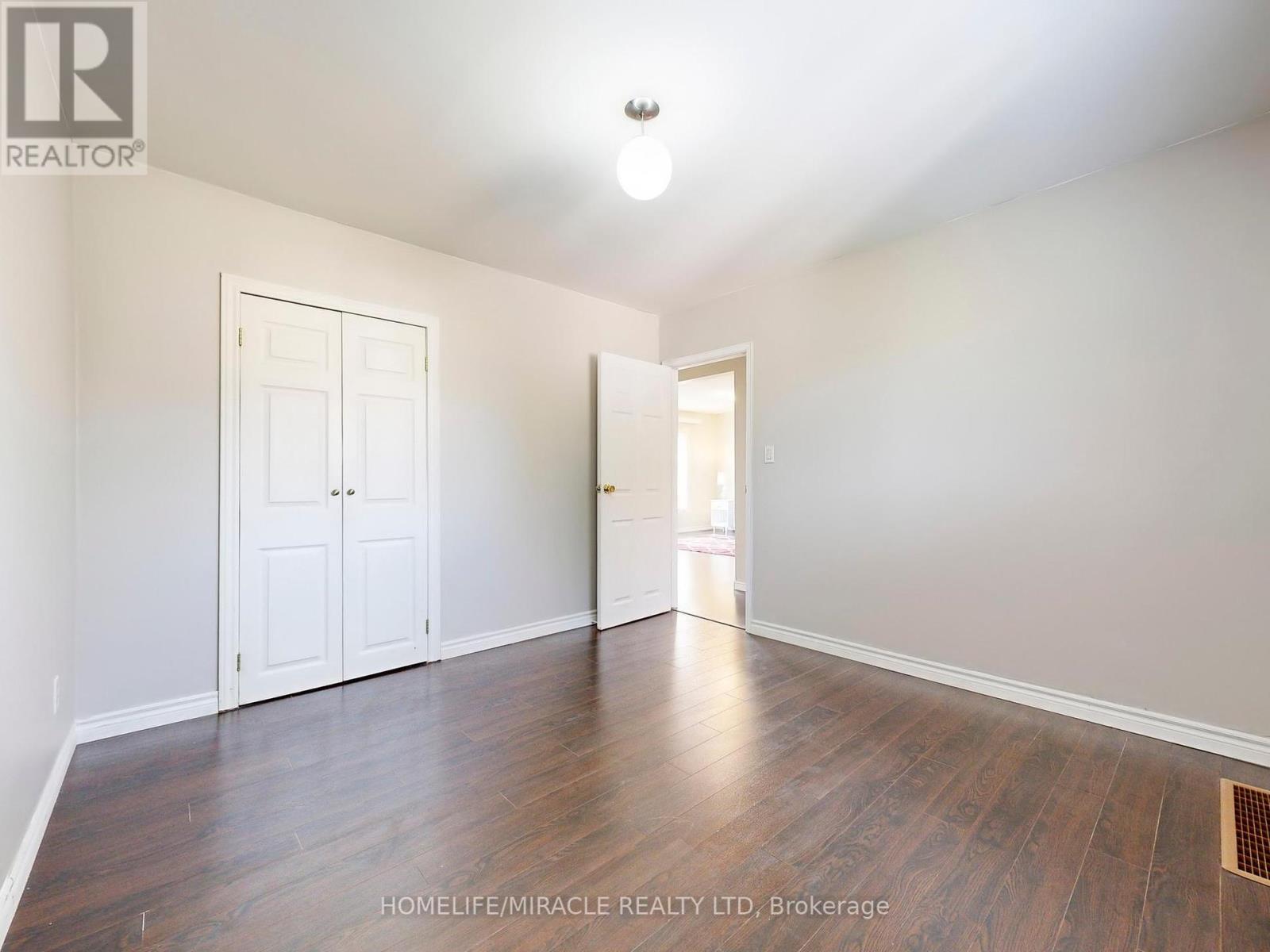 1 Tudor Avenue, Ajax, Ontario  L1S 1Z8 - Photo 27 - E12436526
