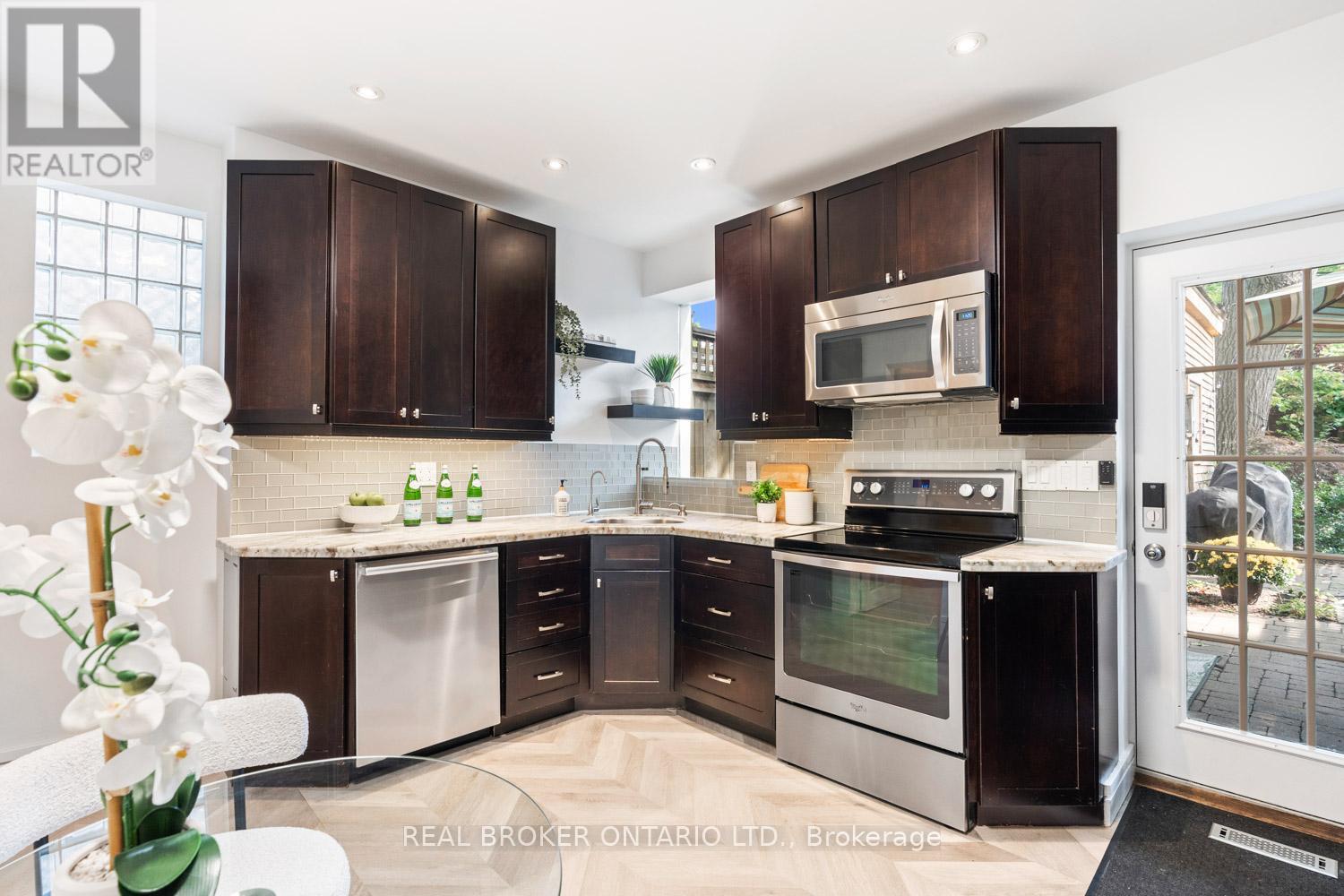 115 Bellhaven Road, Toronto, Ontario  M4L 3J9 - Photo 11 - E12436536