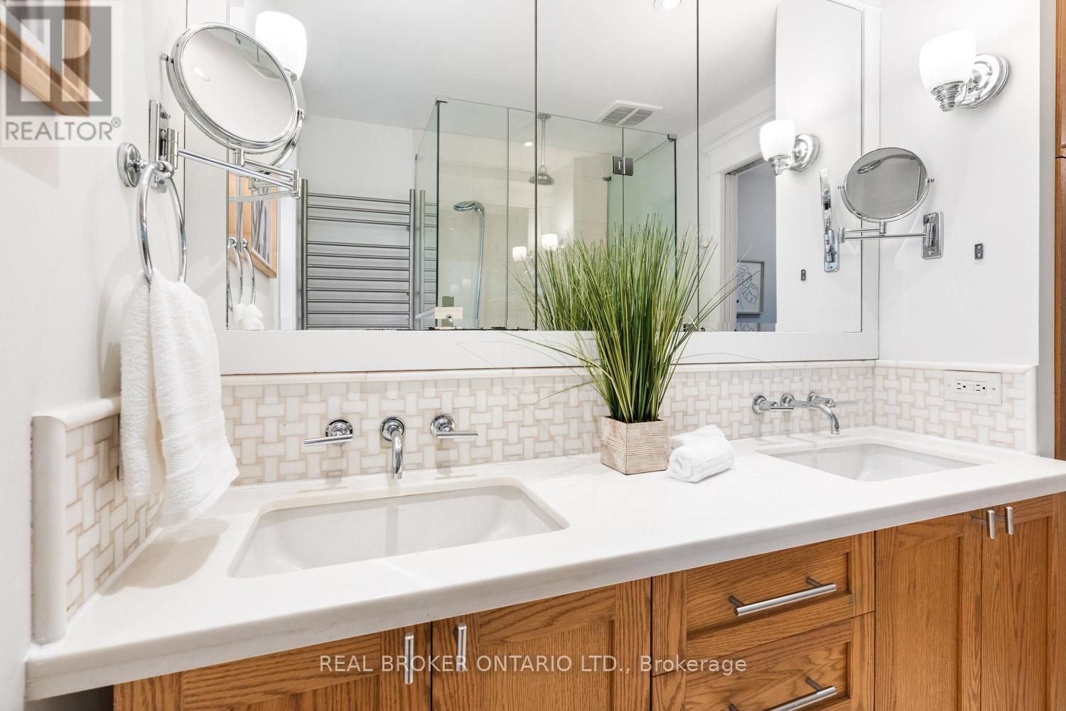 115 Bellhaven Road, Toronto, Ontario  M4L 3J9 - Photo 24 - E12436536