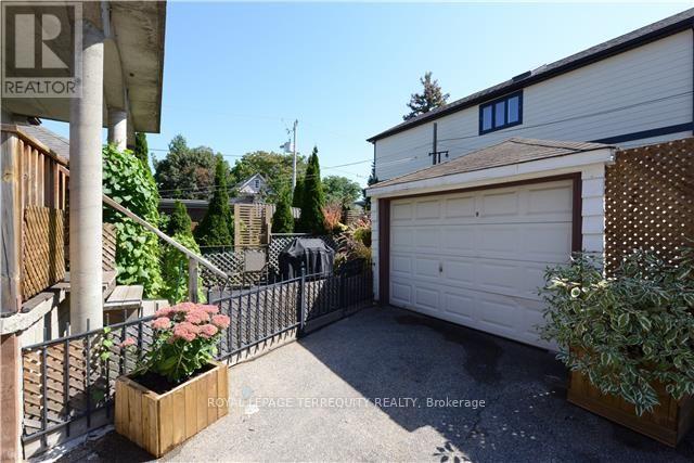 129 Memorial Park Avenue, Toronto, Ontario  M4J 2K2 - Photo 19 - E12436544